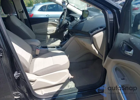 2013 Ford Escape Se z USA, uszkodzony, nr VIN 1FMCU0GXXDUD24927